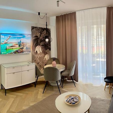 Jeny Boutique Apartment Marosvásárhely Kültér fotó
