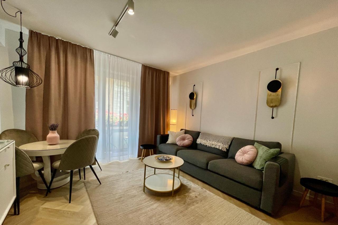Jeny Boutique Apartment Marosvásárhely Kültér fotó
